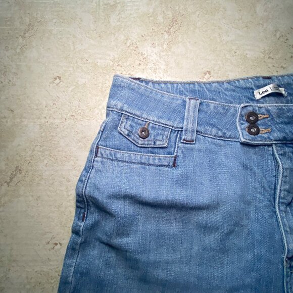 Light Wash Denim Capri Pants With Button Accents & Back Pockets - Picture 8 of 8